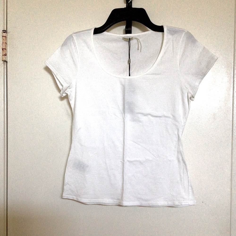 Max Studio Scoop Neck Short Sleeve Tee